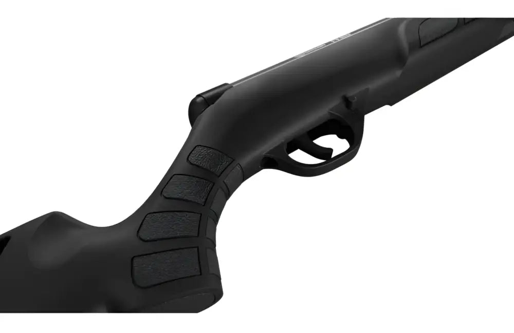Crosman tyro 4.5mm ilmakiväärin musta muovinen tukki teksturoiduilla otelaidoilla ja laukaisinsuojalla takapuolelta