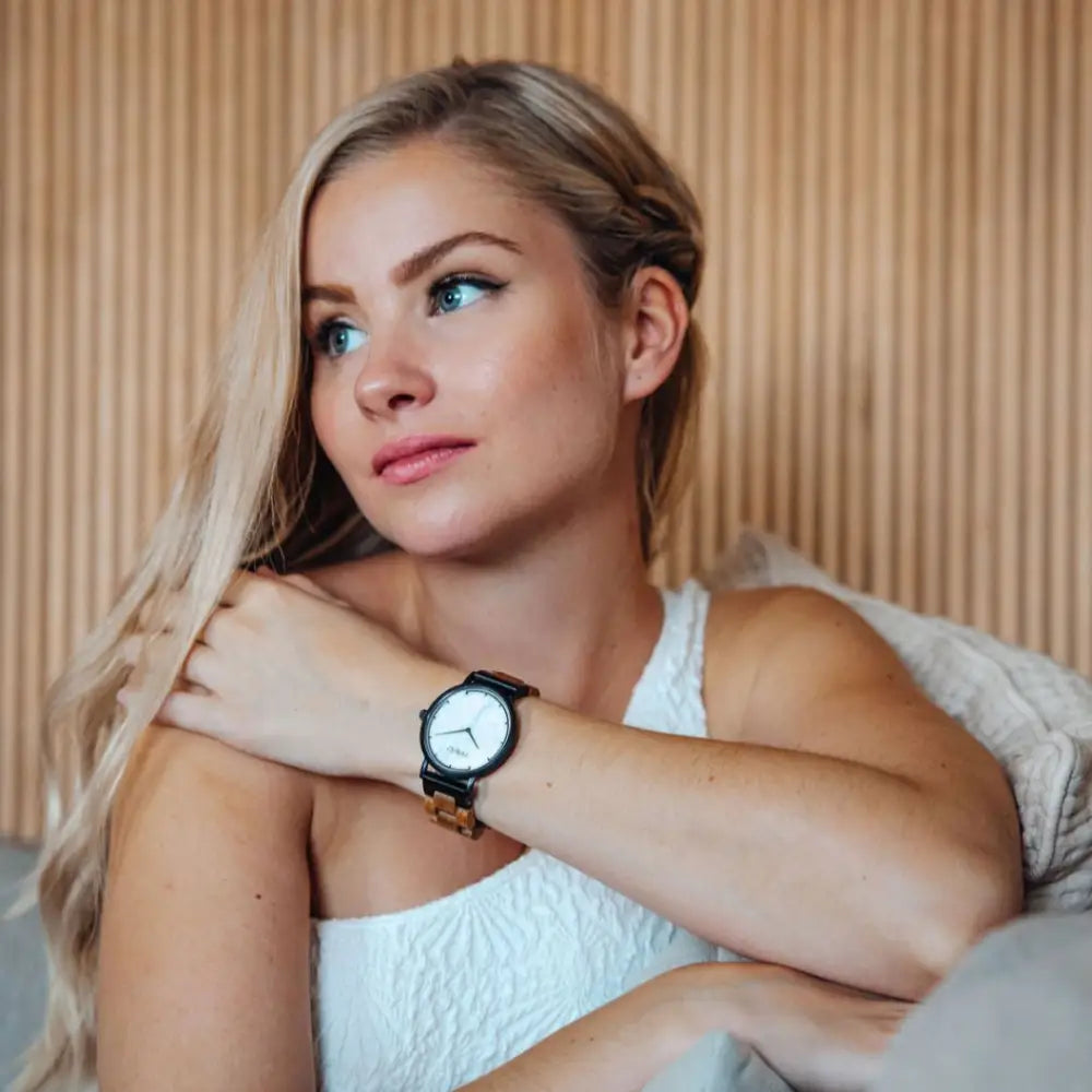 Mustavalkoinen minimalistinen havu watches kallio 40mm puinen rannekello luonnollisella puuhihnalla