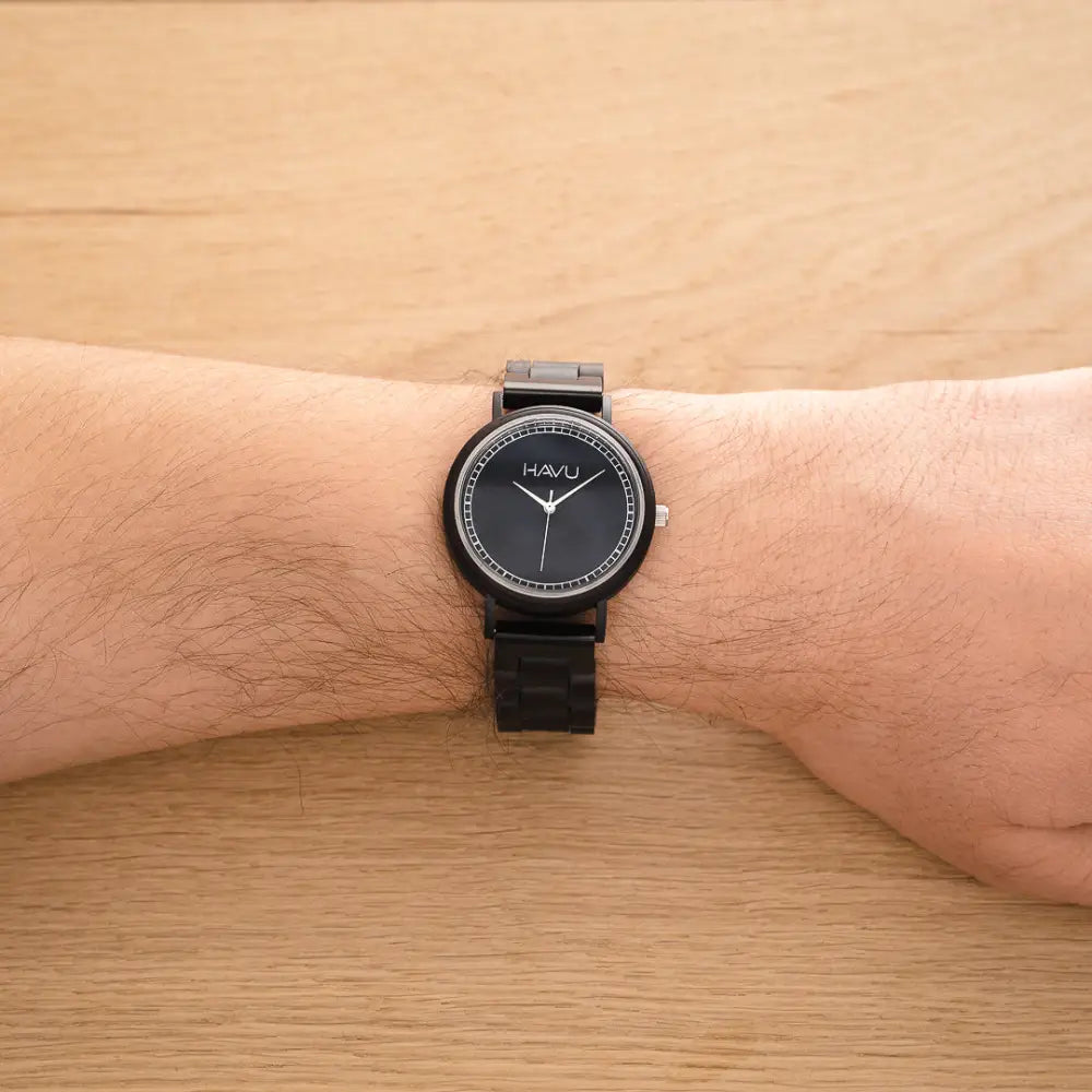 Mustasta puusta valmistettu havu watches virta 38mm minimalistinen puinen rannekello modernilla ilmeellä