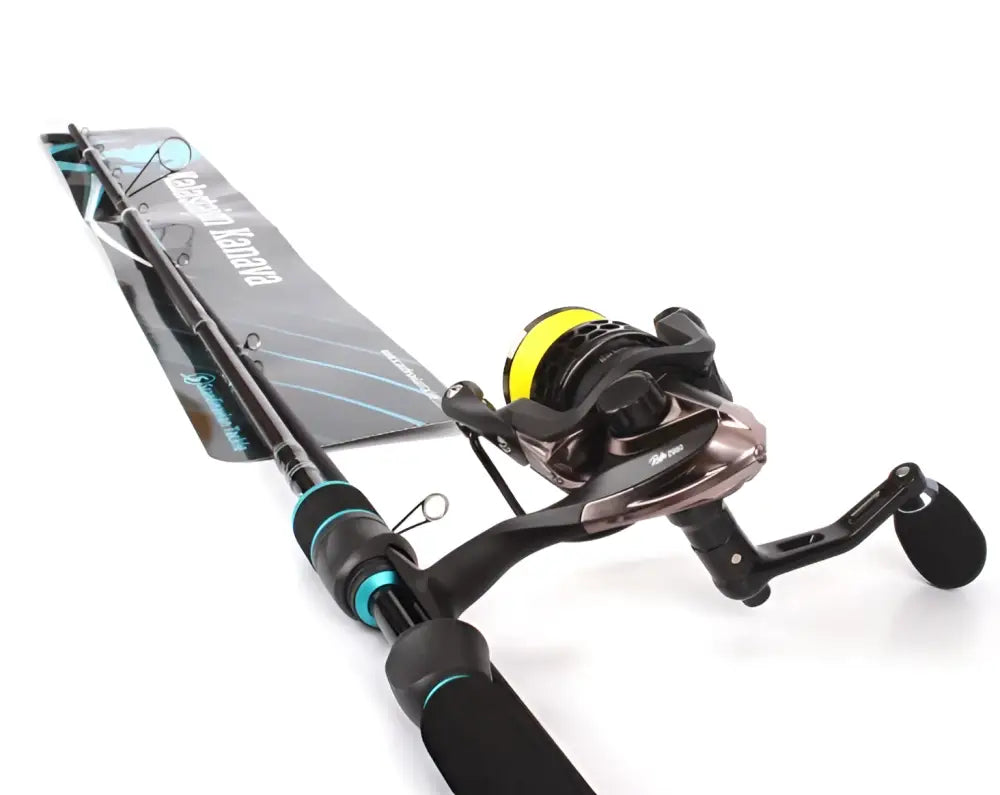 Kõssi-kuha avokelasarja 219cm musta ja tialpuidust vapapää yhdistävä kela kirkkaan keltaisella kelalla ja ergonomisella kahvalla