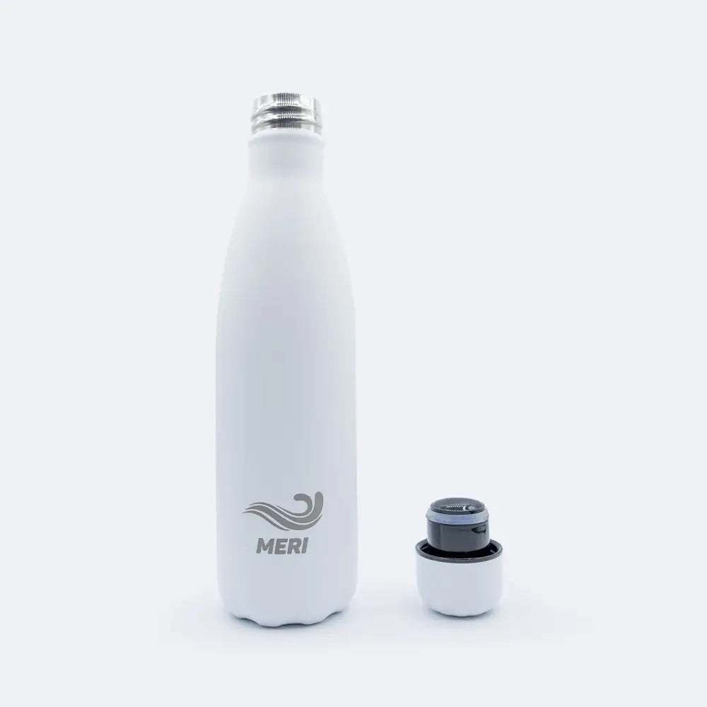 White meri insulated water bottle 500 ml with silver screw-top cap and black inner lid by meribottles