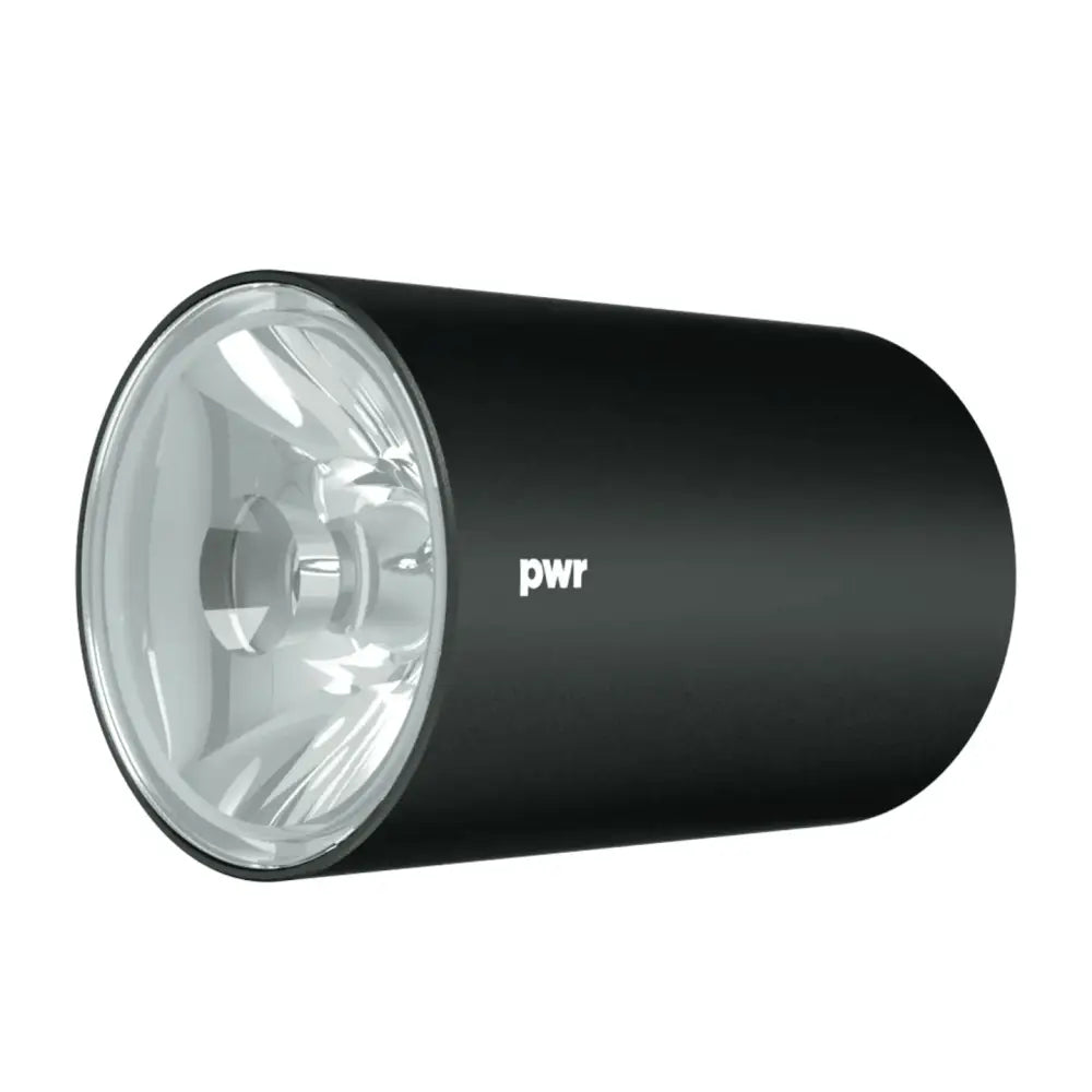 Musta sylinterimäinen pwr taskulamppu kirkkaalla linssillä ja heijastavalla sisustalla pwr flashlight lighthead 600l