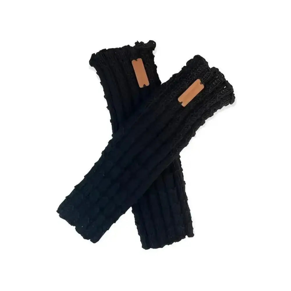 Säärystimet musta - wildpoint outdoors retkeilyvarusteet verkkokaupasta 32,90 €