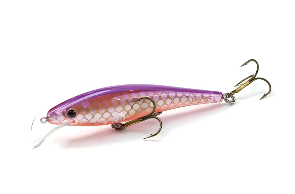 Translucent purple and pink scandinavian tackle gator wobbler 11cm fishing lure with hexagonal scale pattern and three treble hooks