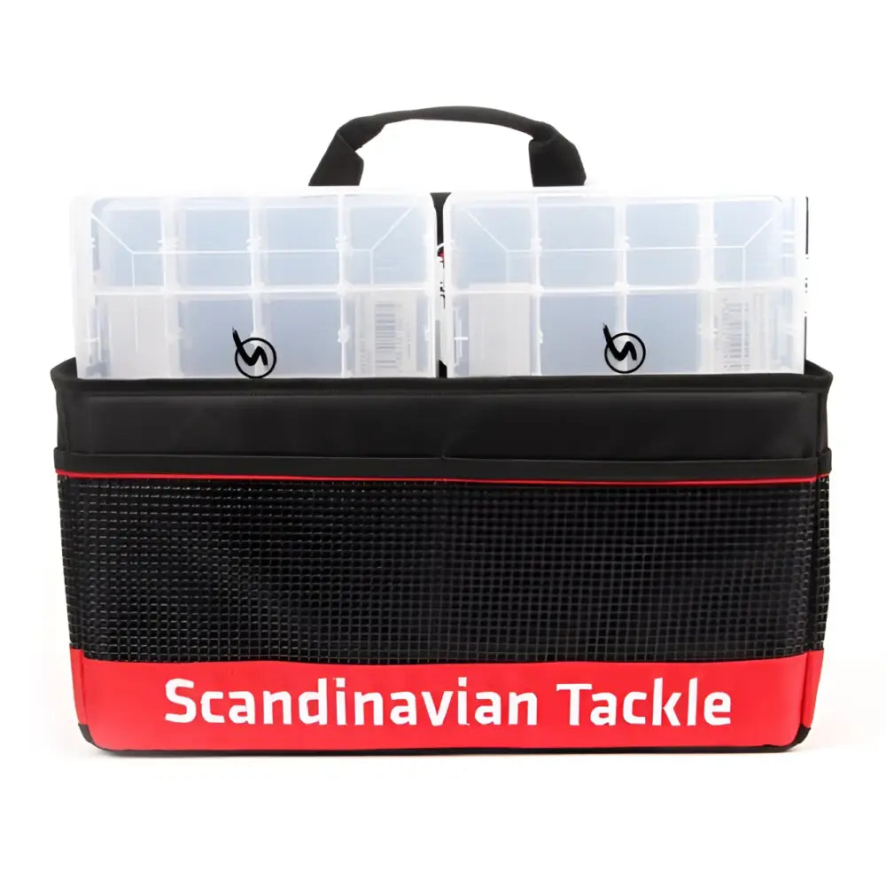 Black and red mesh scandinavian tackle jättikokoinen tarvikelaukku holding two transparent plastic vieherasia boxes