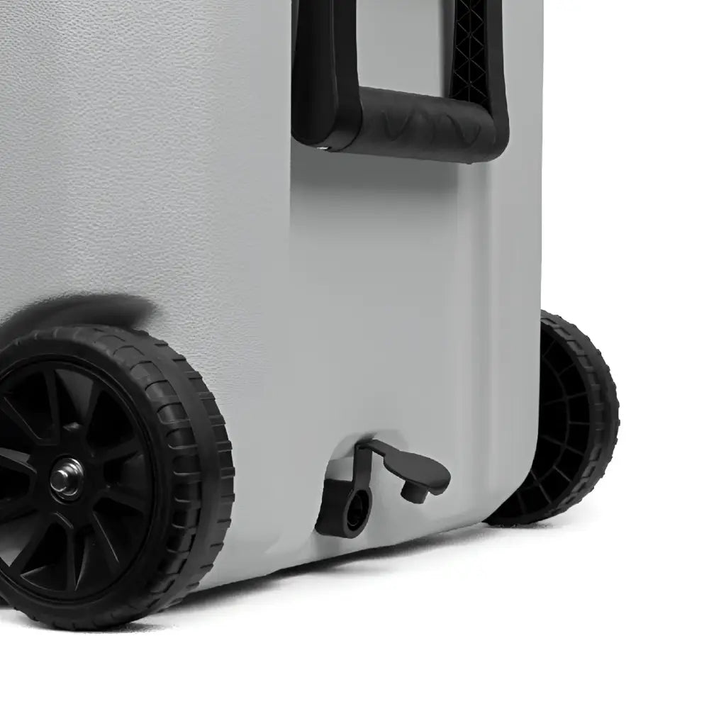 Harmaa steamy marine roller 70 kylmäarkku kestävällä kovakuorella, mustilla pyörillä ja mustalla kahvalla