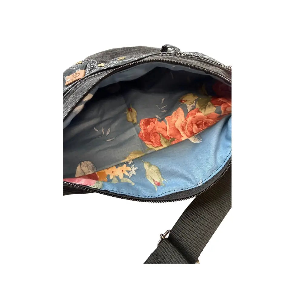 Vyölaukku-crossbody farkku - wildpoint outdoors retkeilyvarusteet verkkokaupasta