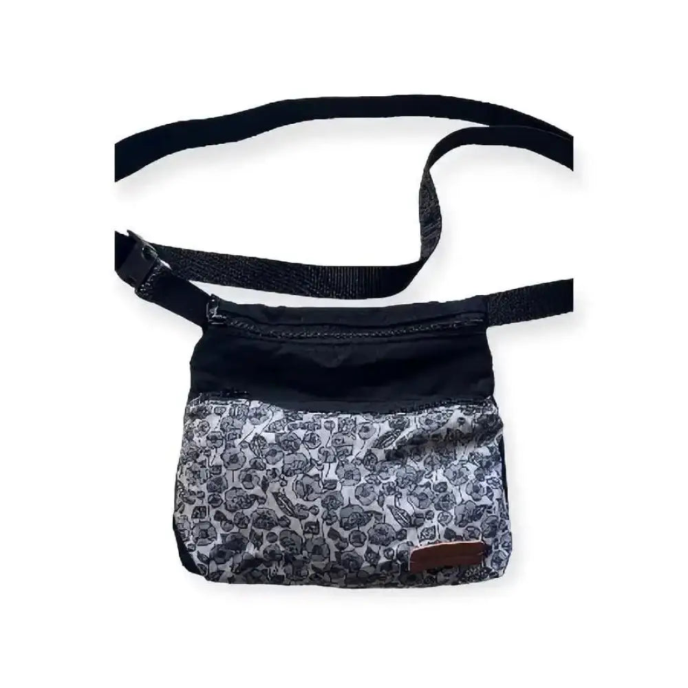 Vyölaukku pikkukukka - 3 taskua - wildpoint outdoors - varusteet retkeilyvarusteet verkkokaupasta 27,90 €